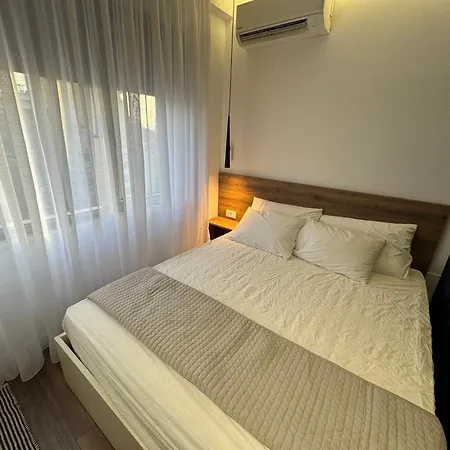 Luxury Center Apt25 * Tirana